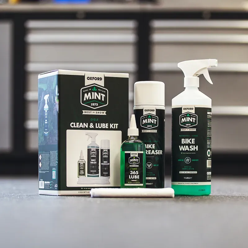 Oxford Mint Cycle Chain and Lube Kit in Green